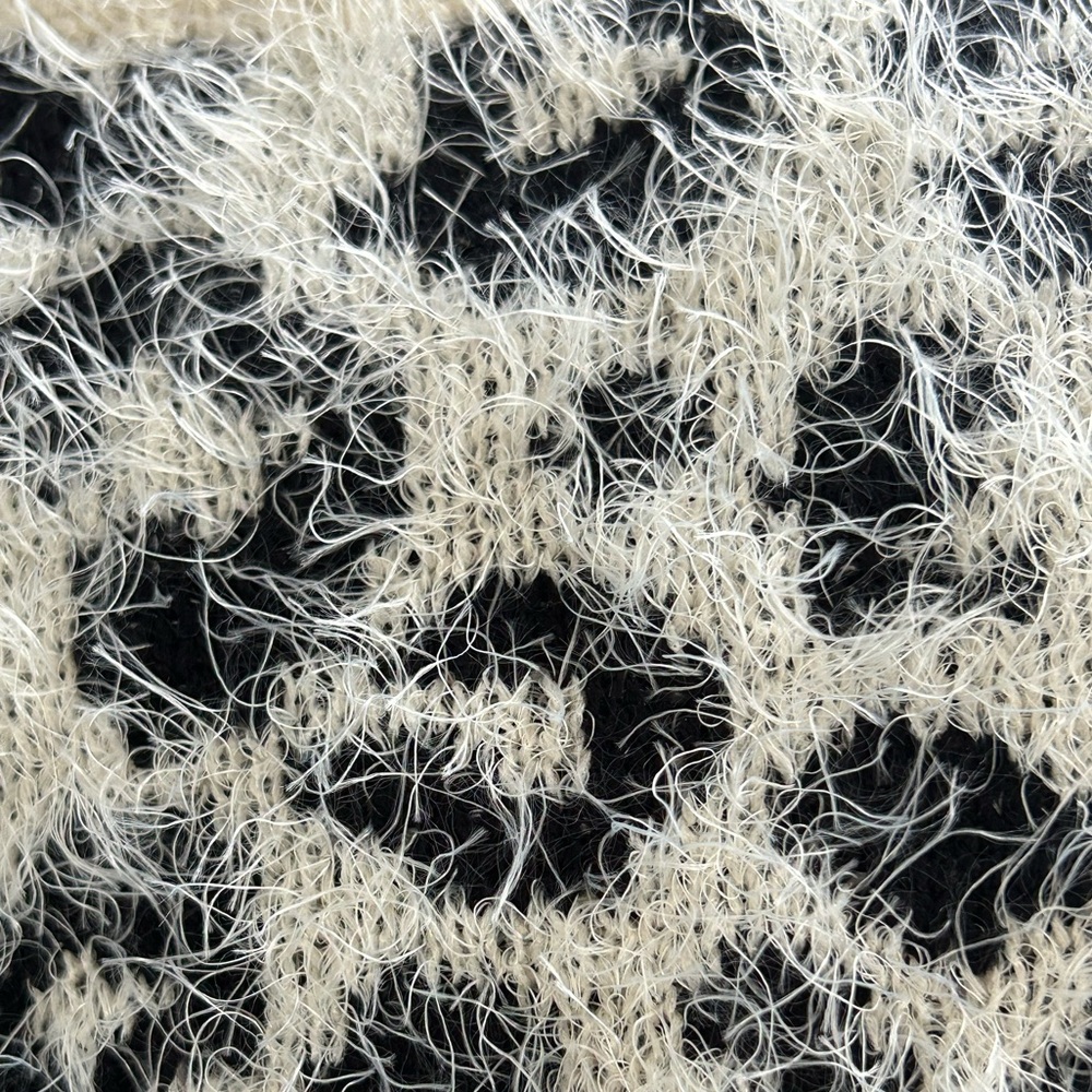 Mudd Soft Fuzzy Cheetah Animal Print Eyelash Knit Crew Neck Sweater Size S - Picture 5 of 12